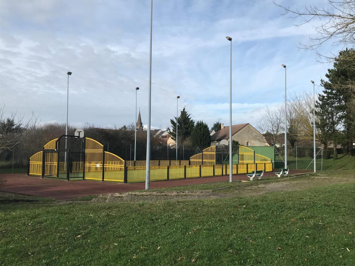 Вилла Les Fauvettes Ouzouer-sur-Loire Экстерьер фото